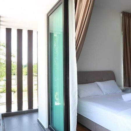 Promo Private Luxurious Nilai Vacation Home Eksteriør billede