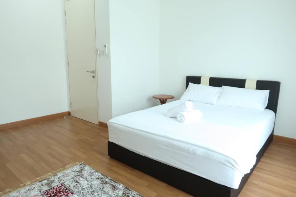 Promo Private Luxurious Nilai Vacation Home Eksteriør billede