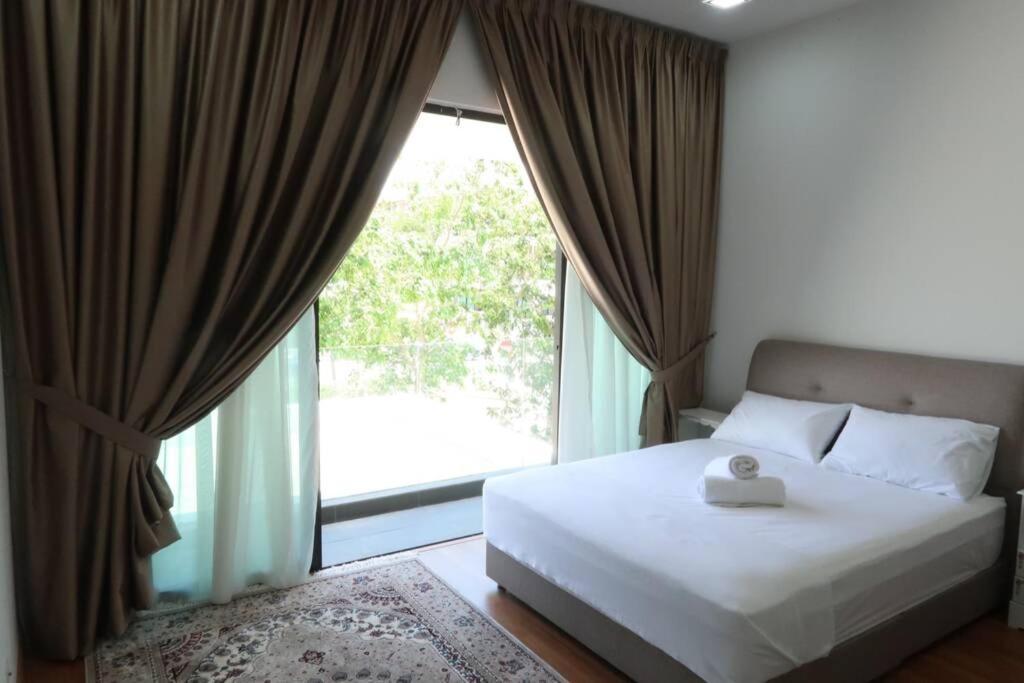 Promo Private Luxurious Nilai Vacation Home Eksteriør billede