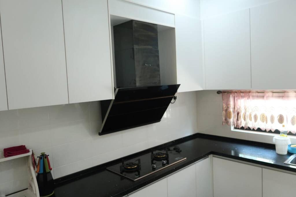 Promo Private Luxurious Nilai Vacation Home Eksteriør billede