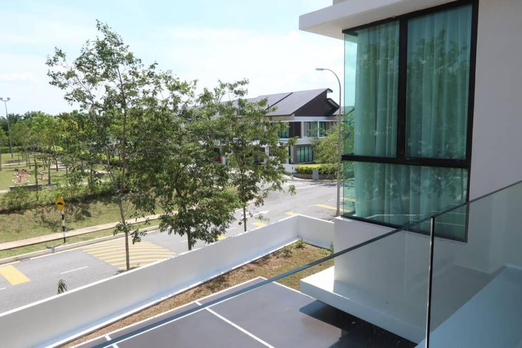 Promo Private Luxurious Nilai Vacation Home Eksteriør billede